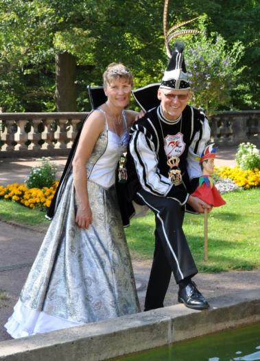 Prinzenpaarfotos im Sommer im Schlossgarten